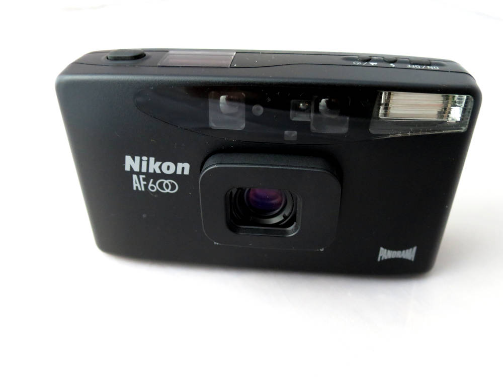 Nikon AF600