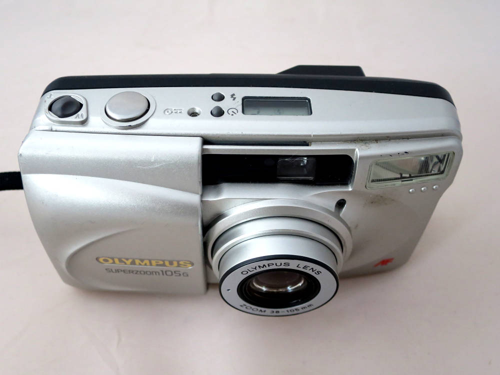 Olympus Superzoom 105 G