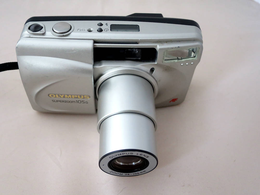 Olympus Superzoom 105 G